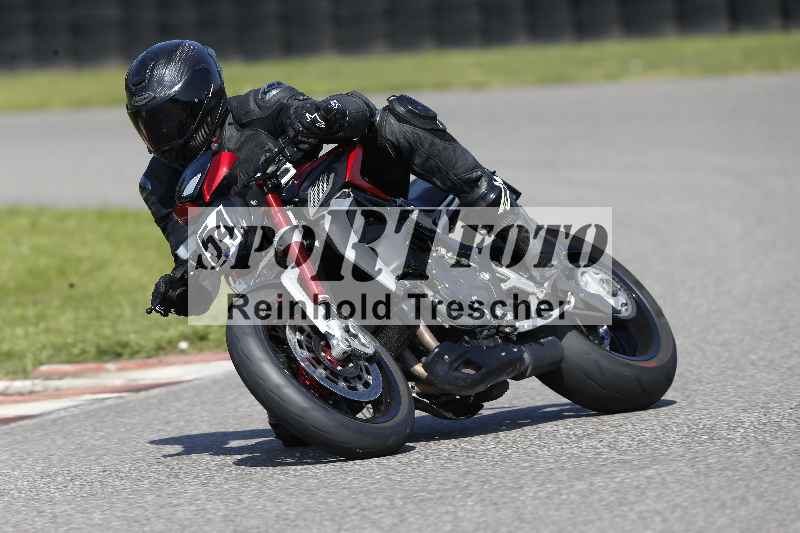 /44 09.08.2025 Plüss Moto Sport ADR/Einsteiger/54